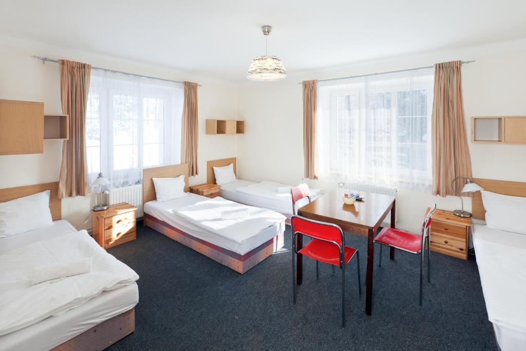 Pytloun Penzion Zelený Háj Reichenberg Zimmer foto